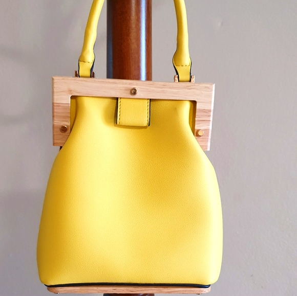 Bag - Picture 1 of 2